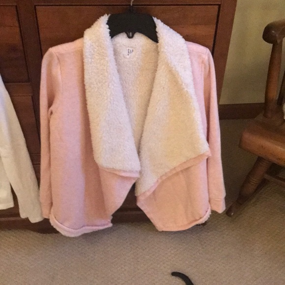 GAP Other - Girls gap Sherpa pink size 8 sweater/ throw over